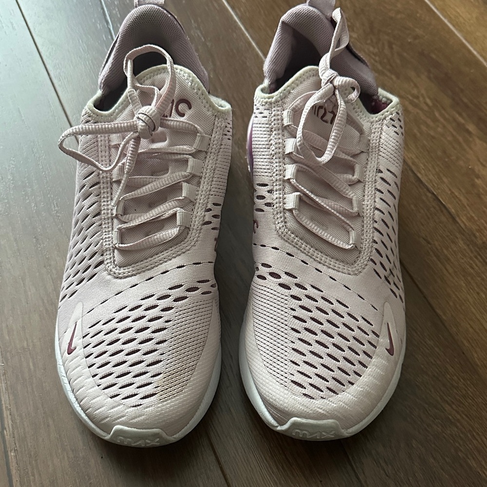 Nike Women's Light Pink Sneakers
